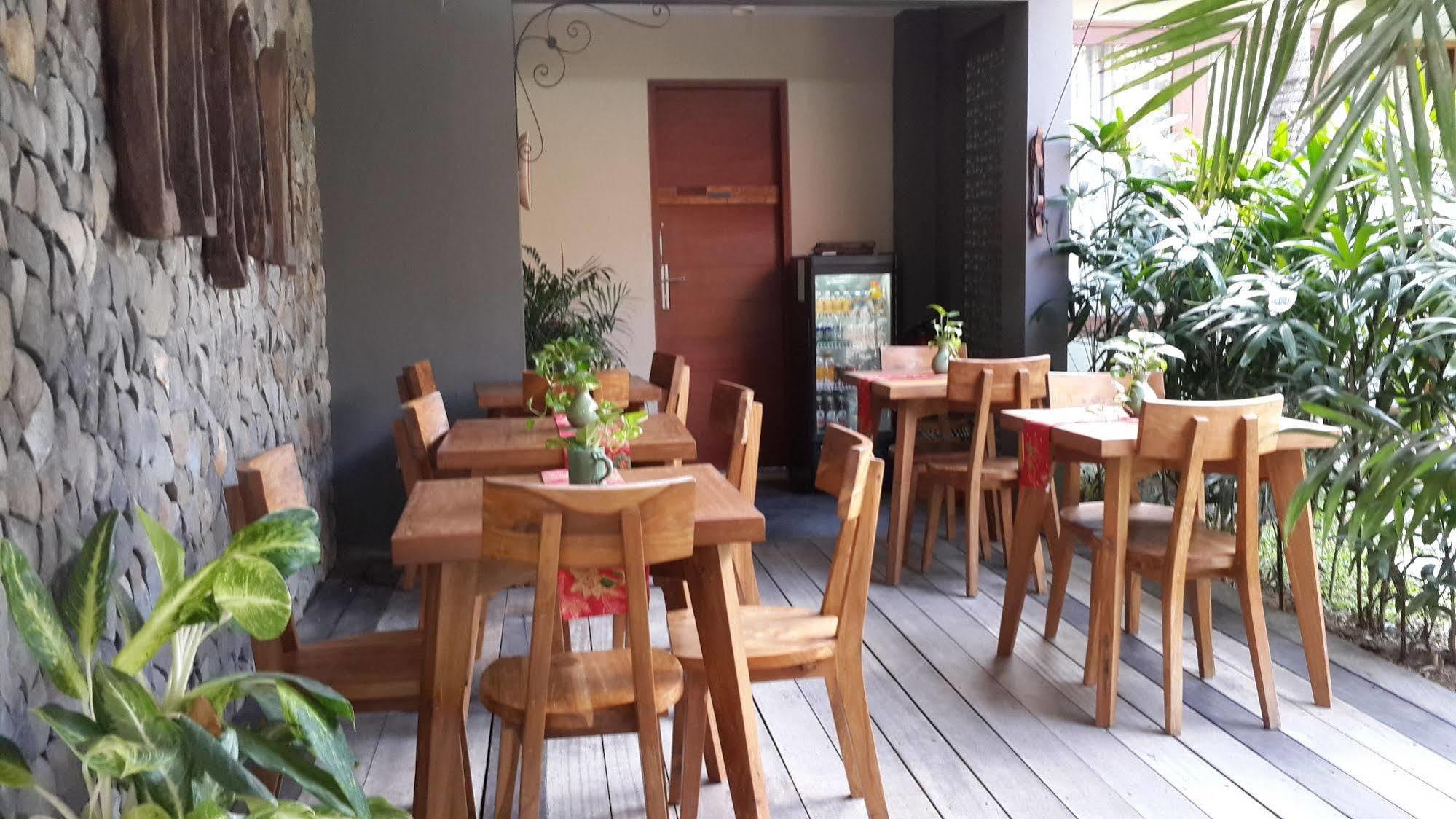 Hotel Uma Karan Kuta Lombok Zewnętrze zdjęcie